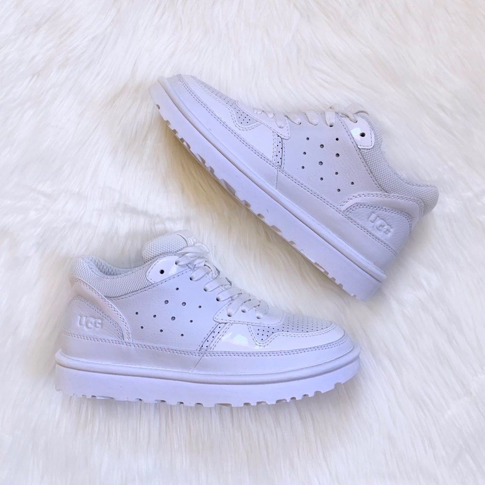 UGG Women’s Highland Sneakers In White - Picture 3 of 9